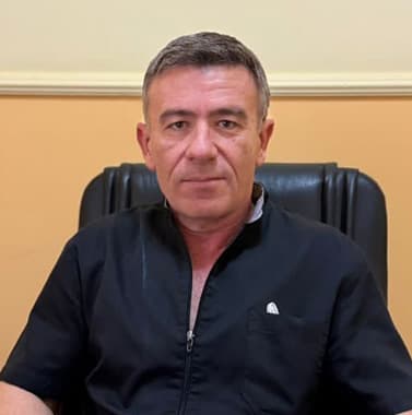 Dr. Carlos Debole
